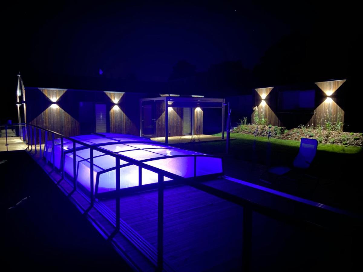 Nowe Domki Deluxe Z Widokiem Na Zatoke Z Basenem I Sauna Oslonino ภายนอก รูปภาพ