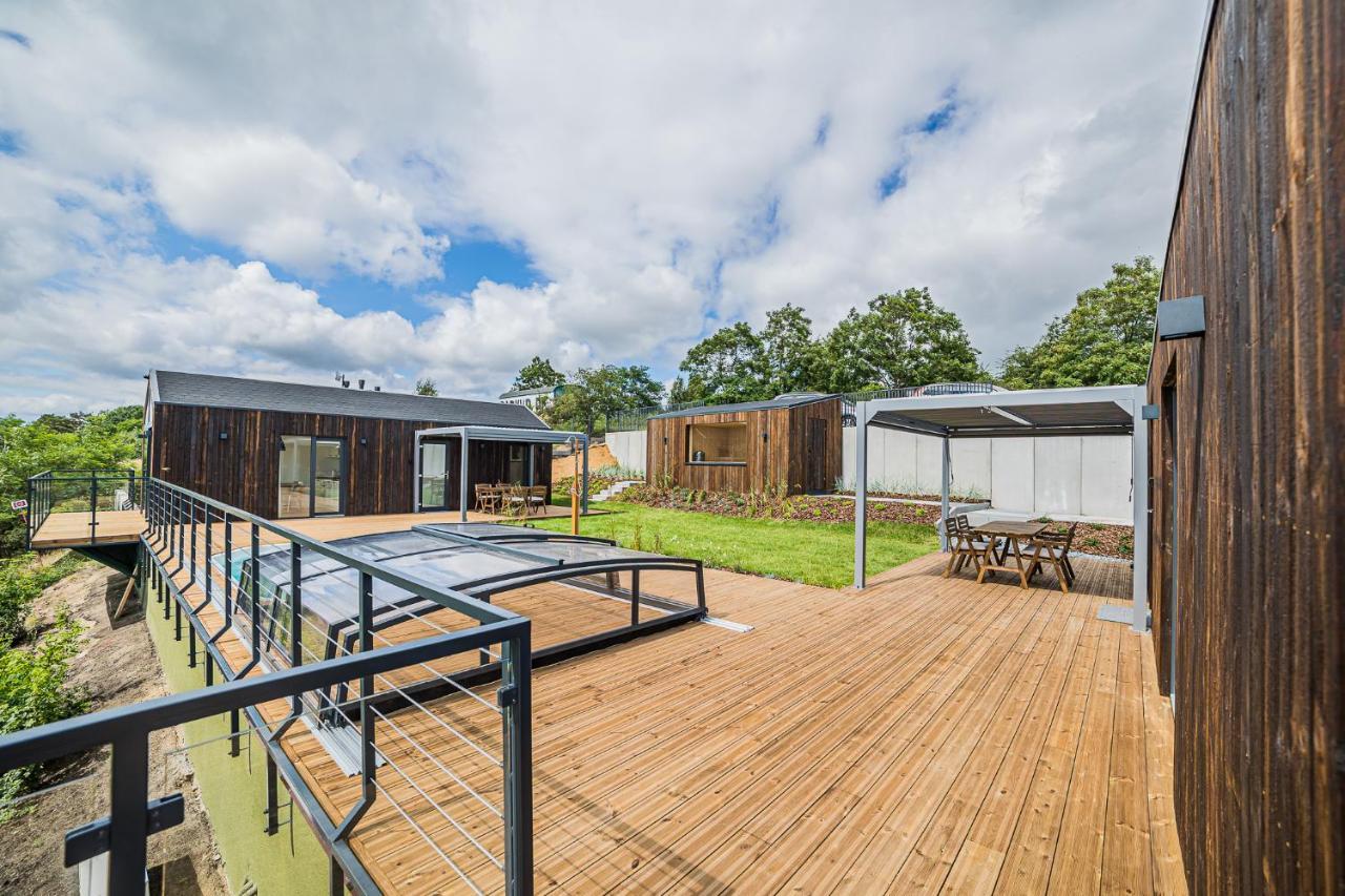 Nowe Domki Deluxe Z Widokiem Na Zatoke Z Basenem I Sauna Oslonino ภายนอก รูปภาพ