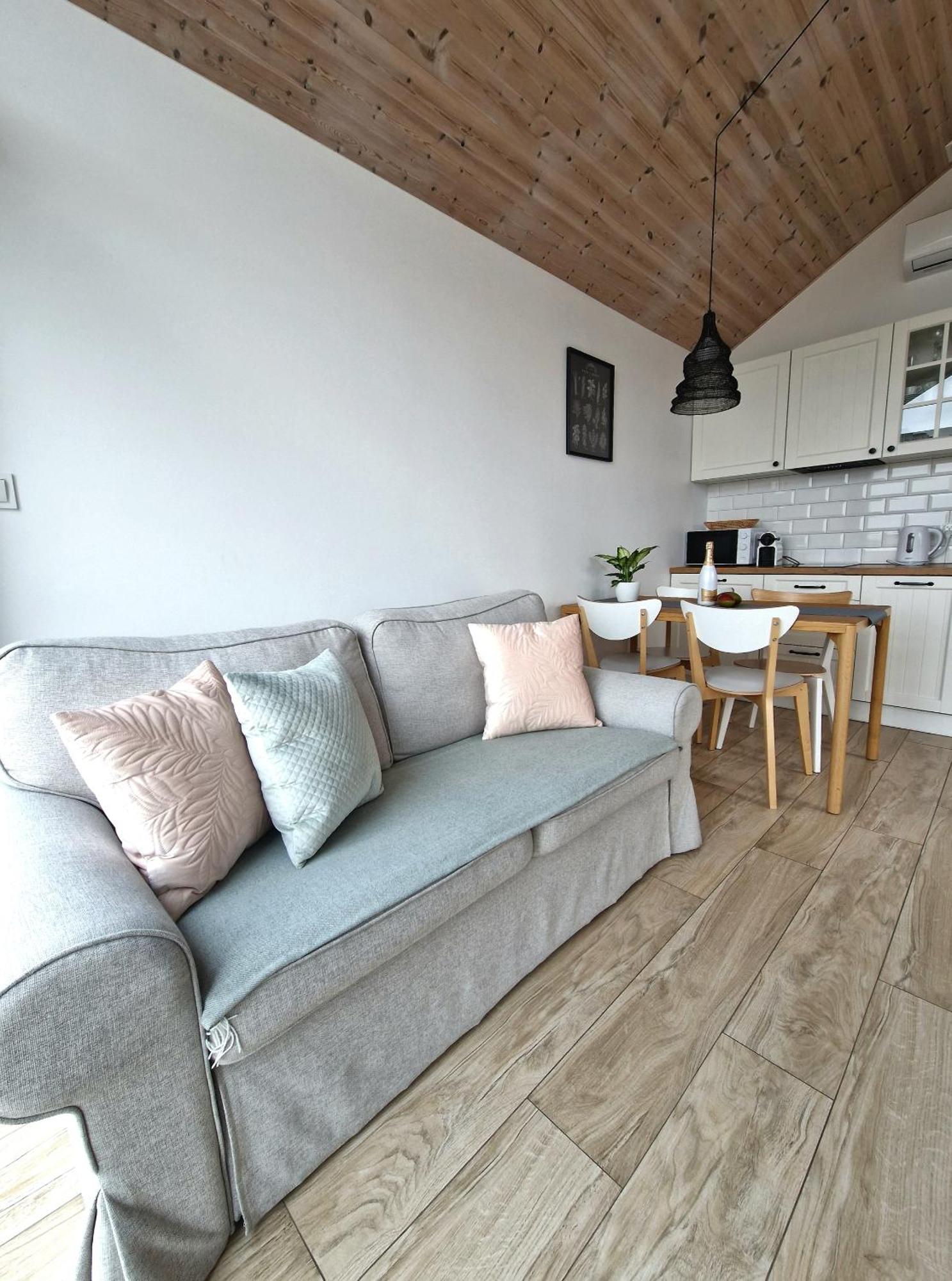 Nowe Domki Deluxe Z Widokiem Na Zatoke Z Basenem I Sauna Oslonino ภายนอก รูปภาพ